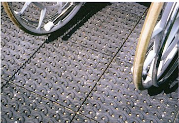 surface2.jpg (118868 bytes)