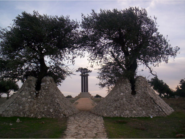 Olive Park by sculptor Ran Morin, southern Jerusalem. Photo by Irus Braverman