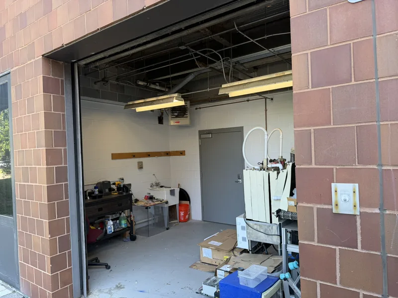Industry Senior Design Lab in 109 Bonner Hall photograph 3